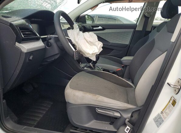 3VVCX7B28NM031812 2022 VOLKSWAGEN TAOS White Front interior view