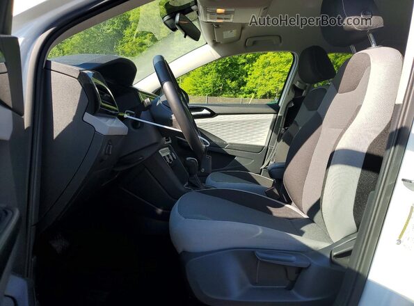 3VVCX7B28PM322992 2023 VOLKSWAGEN TAOS White Front interior view