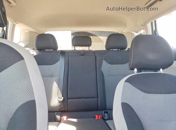 3VVCX7B29PM373708 2023 VOLKSWAGEN TAOS White Հետևի նստատեղերի տեսք