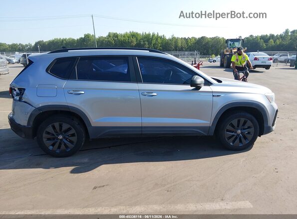 3VVDX7B21NM014144 2022 VOLKSWAGEN TAOS Silver Սալոնի հետևի տեսք