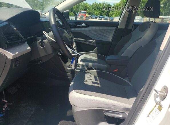 3VVDX7B26PM320193 2023 VOLKSWAGEN TAOS Белый Вид салона спереди