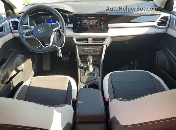 3VVEC7B26SM069071 2025 VOLKSWAGEN TAOS Зеленый 