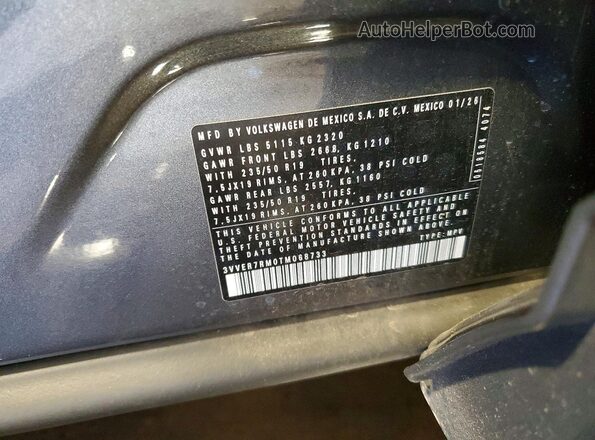 3VVER7RM0TM068733 2026 VOLKSWAGEN TIGUAN Gray Vista de la etiqueta del VIN