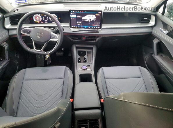 3VVER7RM6TM038989 2026 VOLKSWAGEN TIGUAN Gray Widok deski rozdzielczej