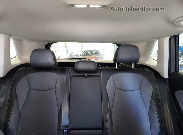 3VVER7RM7TM070608 2026 VOLKSWAGEN TIGUAN Silver 