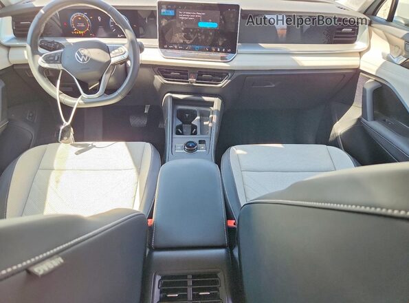 3VVER7RM8SM016667 2025 VOLKSWAGEN TIGUAN White 