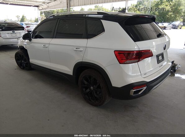 3VVEX7B21PM373940 2023 VOLKSWAGEN TAOS White Tył lewy