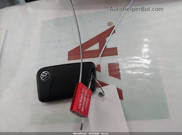 3VVEX7B21PM373940 2023 VOLKSWAGEN TAOS White Widok deski rozdzielczej