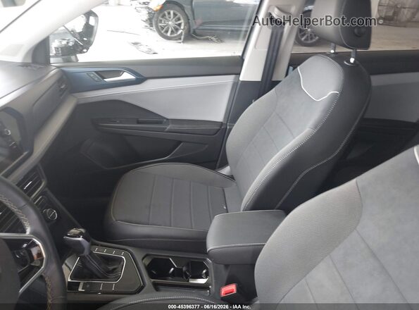 3VVEX7B23RM020456 2024 VOLKSWAGEN TAOS Серый Вид салона спереди