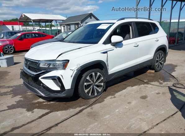 3VVEX7B29PM363673 2023 VOLKSWAGEN TAOS White Przód lewy