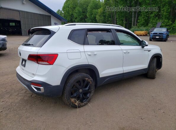 3VVEX7B29RM065370 2024 VOLKSWAGEN TAOS White 