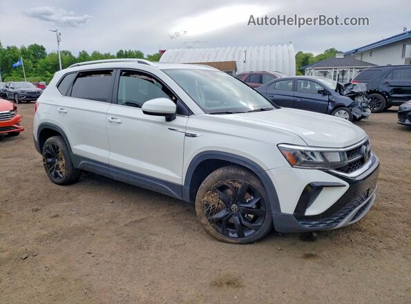 3VVEX7B29RM065370 2024 VOLKSWAGEN TAOS White 