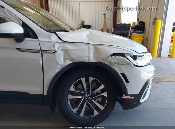3VVFB7AX0RM165342 2024 VOLKSWAGEN TIGUAN White Դիմացի տեսք