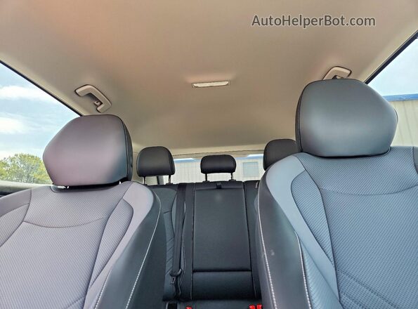 3VVFR7RM1TM015219 2026 VOLKSWAGEN TIGUAN Белый Вид задних сидений