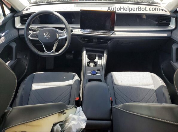 3VVFR7RM2TM042753 2026 VOLKSWAGEN TIGUAN Black 