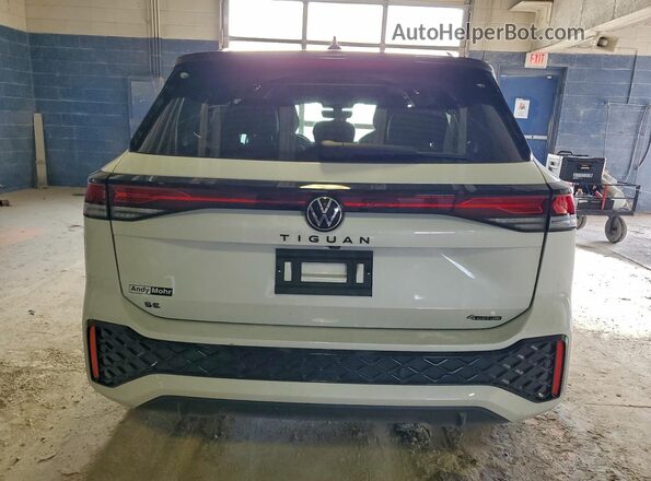 3VVGR7RM4SM041316 2025 VOLKSWAGEN TIGUAN White უკანა ხედი