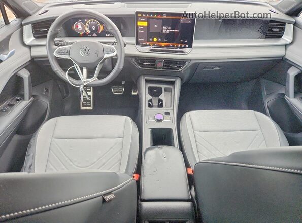 3VVGR7RM4SM072825 2025 VOLKSWAGEN TIGUAN Gray 