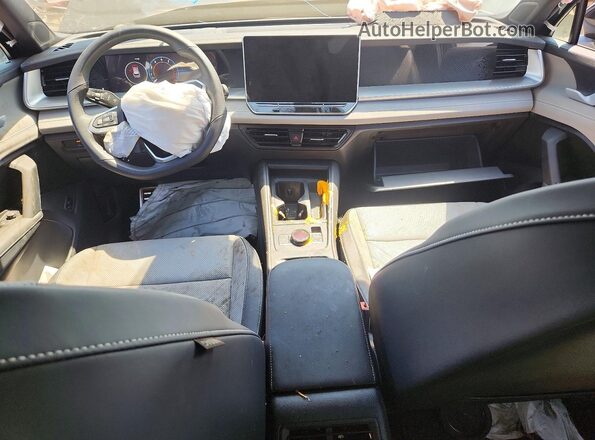 3VVGR7RM9SM063246 2025 VOLKSWAGEN TIGUAN Black Առջևի վահանակի տեսք