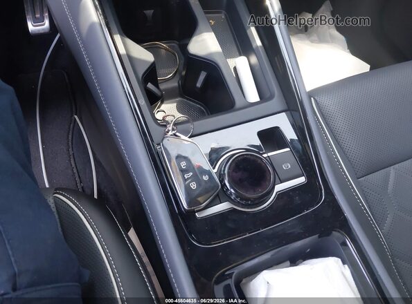 3VVLR7RM4SM018682 2025 VOLKSWAGEN TIGUAN Pewter Vista del salpicadero