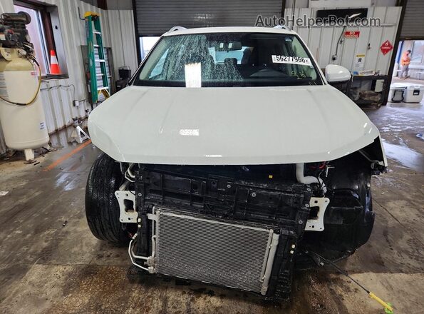 3VVLX7B22NM063221 2022 VOLKSWAGEN TAOS White Vista frontal