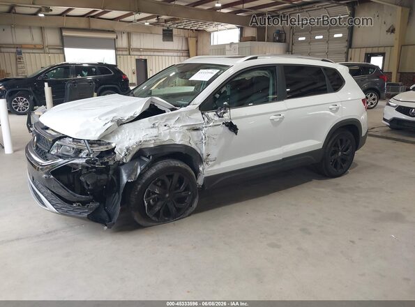 3VVLX7B28NM096689 2022 VOLKSWAGEN TAOS White Przód lewy