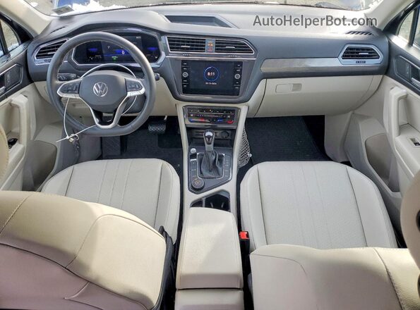 3VVMB7AX7PM070104 2023 VOLKSWAGEN TIGUAN Blue Vista del salpicadero