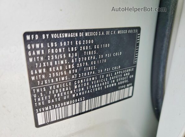 3VVMB7AX9RM009453 2024 VOLKSWAGEN TIGUAN White Vista del compartimento del motor