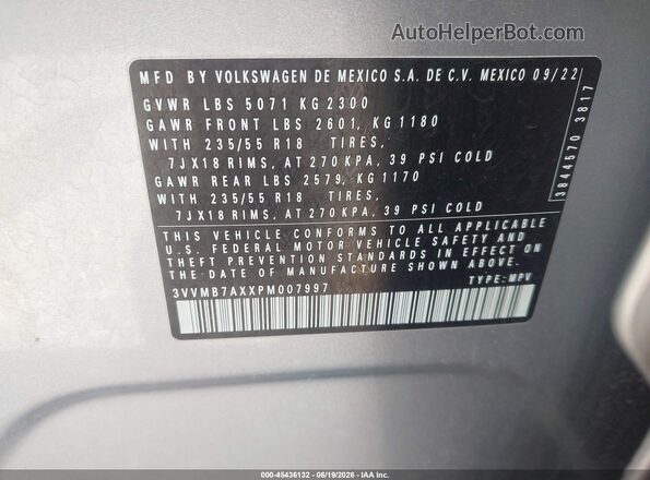 3VVMB7AXXPM007997 2023 VOLKSWAGEN TIGUAN Silver Вид підкапотного простору
