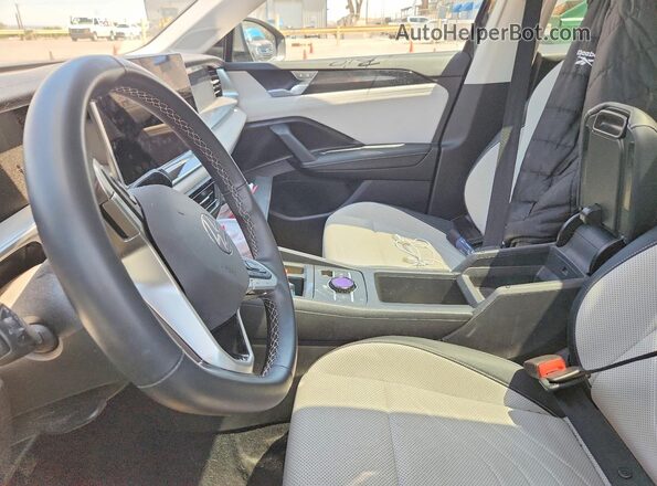 3VVMR7RM0SM025648 2025 VOLKSWAGEN TIGUAN Black Front interior view