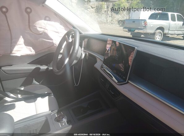 3VVMR7RM5SM036337 2025 VOLKSWAGEN TIGUAN Blue Widok wnętrza z przodu