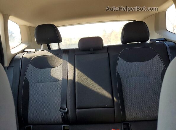 3VVMX7B22NM037089 2022 VOLKSWAGEN TAOS Черный Вид задних сидений