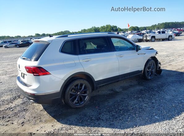 3VVNB7AX2PM027861 2023 VOLKSWAGEN TIGUAN White Trasero derecho
