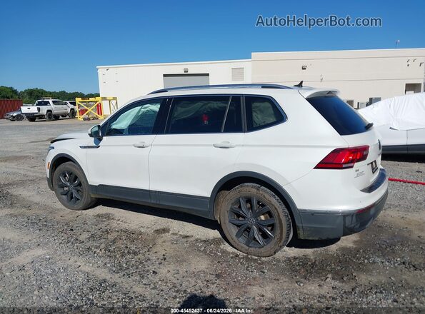 3VVNB7AX2PM027861 2023 VOLKSWAGEN TIGUAN White Trasero izquierdo