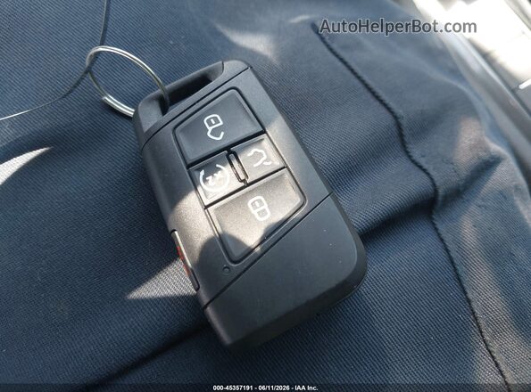 3VVNB7AX3PM132411 2023 VOLKSWAGEN TIGUAN Gray Vista del salpicadero