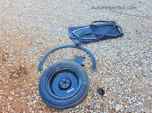 3VVNB7AX7RM187379 2024 VOLKSWAGEN TIGUAN Black Widok naklejki z numerem VIN