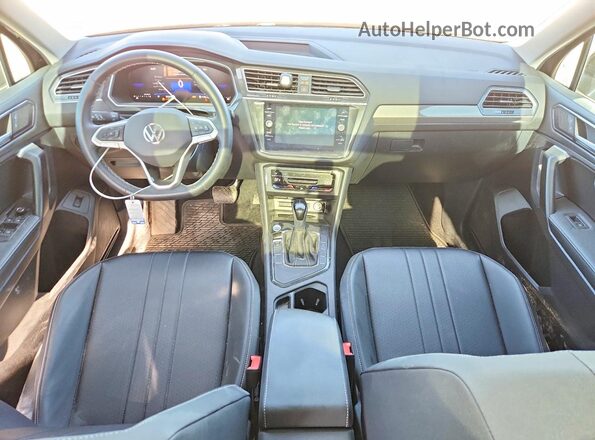 3VVNB7AX7RM187379 2024 VOLKSWAGEN TIGUAN Black Widok deski rozdzielczej