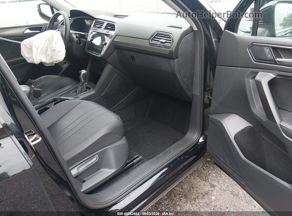 3VVNB7AX8PM094254 2023 VOLKSWAGEN TIGUAN Black Вид салону спереду
