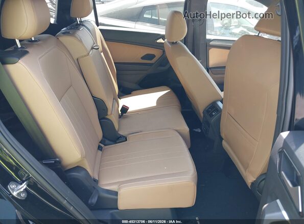 3VVNB7AX8RM075514 2024 VOLKSWAGEN TIGUAN Black Widok naklejki z numerem VIN