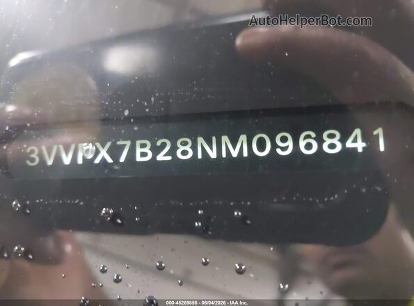 3VVPX7B28NM096841 2022 VOLKSWAGEN TAOS Серый Вид подкапотного пространства