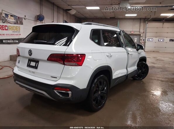 3VVPX7B2XNM041694 2022 VOLKSWAGEN TAOS Белый Задняя правая четверть