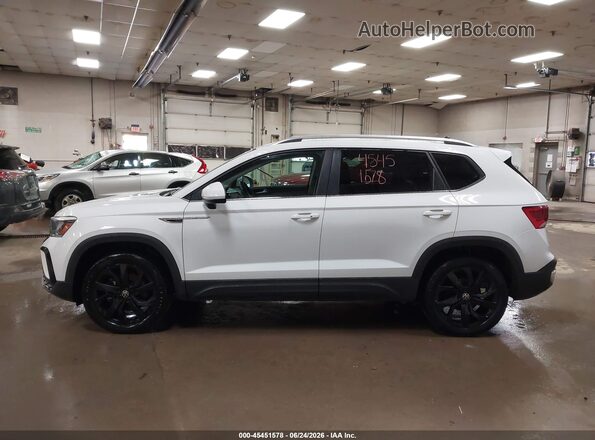 3VVPX7B2XNM041694 2022 VOLKSWAGEN TAOS Белый Панорамный вид салона 360°