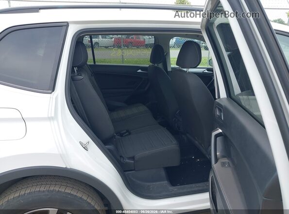 3VVRB7AX0PM131959 2023 VOLKSWAGEN TIGUAN White Вид наклейки з VIN-кодом