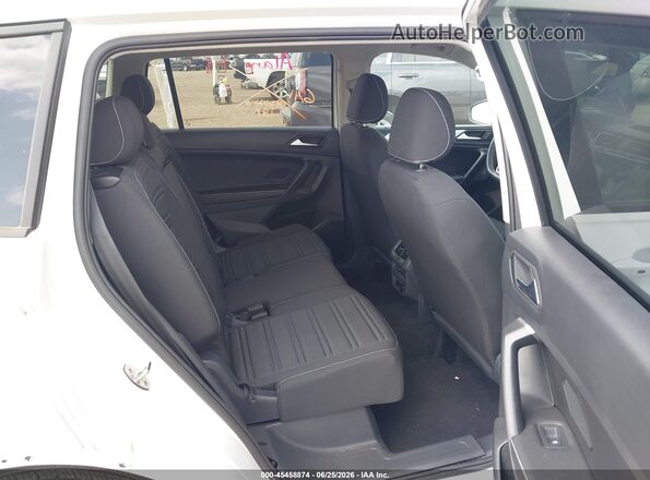 3VVRB7AX1RM211385 2024 VOLKSWAGEN TIGUAN White Vista de la etiqueta del VIN