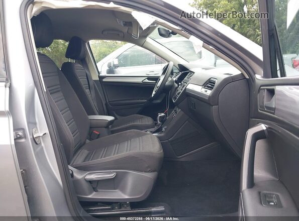 3VVRB7AX4PM013896 2023 VOLKSWAGEN TIGUAN Серый Вид салона спереди