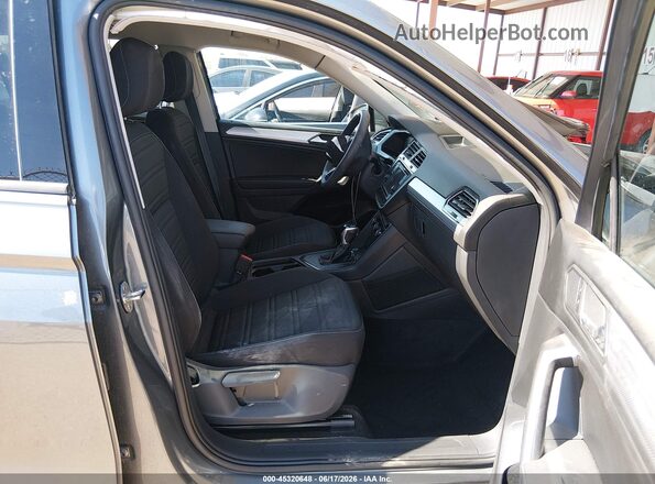 3VVRB7AX4PM065321 2023 VOLKSWAGEN TIGUAN Gray წინა სალონის ხედი