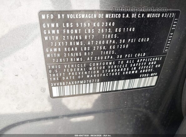 3VVRB7AX9PM076718 2023 VOLKSWAGEN TIGUAN Gray ძრავის განყოფილების ხედი