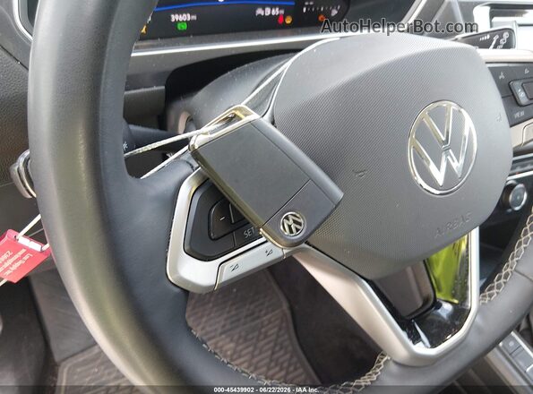 3VVRB7AX9RM036089 2024 VOLKSWAGEN TIGUAN Gray Առջևի վահանակի տեսք