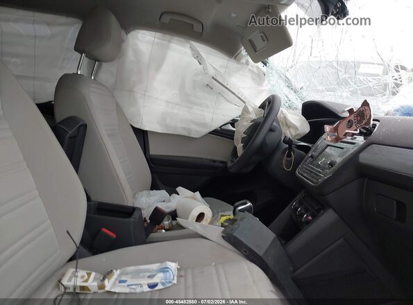 3VVRB7AXXPM131225 2023 VOLKSWAGEN TIGUAN White Вид салону спереду