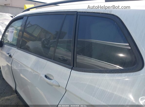 3VVRB7AXXPM131225 2023 VOLKSWAGEN TIGUAN White Вид задньої частини салону