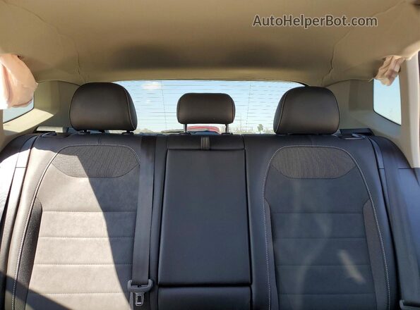 3VVRX7B21NM080327 2022 VOLKSWAGEN TAOS Black Widok tylnych siedzeń
